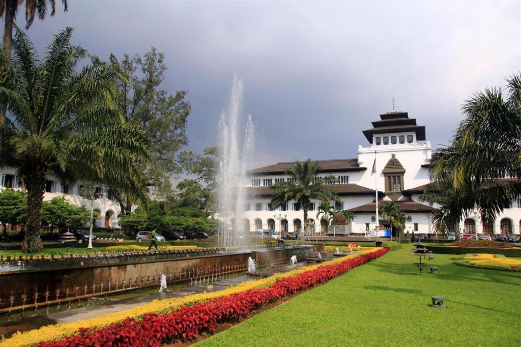 Mine Home Hotel Bandung Luaran gambar